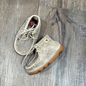 Infant Twisted X Moc infant size 3